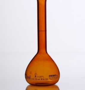 Volumetric Flask With Plastic Stopper Class A Coating Amber ISO